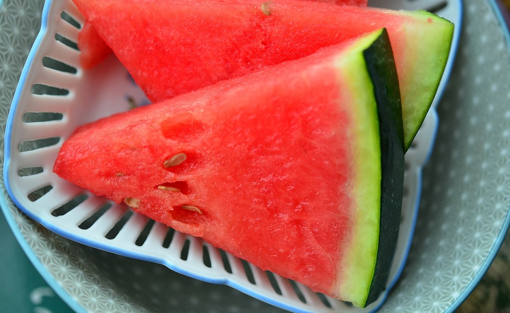 Is watermelon really healthy or not - watermelon slices