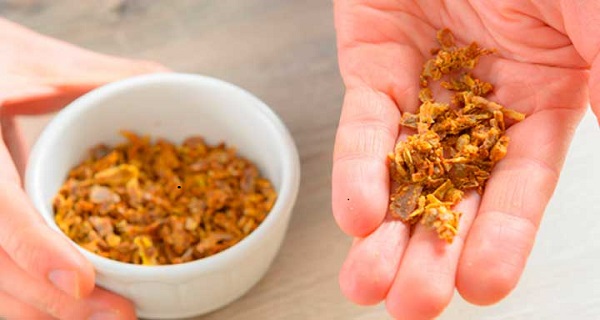 Use Bee Propolis For Allergies, Infections, Inflammations And A Lot More…